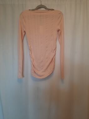 Urban social heavenly pink nwt msrp $24.97 l/s side cinch top Medium
